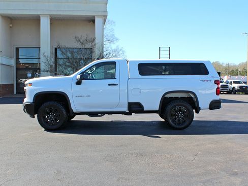 Used 2024 Chevrolet Silverado 2500 W/T w/ WT Convenience Package image 11
