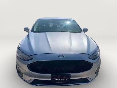Used 2020 Ford Fusion SEL image 2