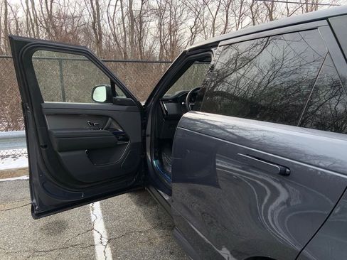 New 2026 Land Rover Range Rover Sport SE image 10