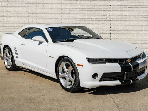 Used 2015 Chevrolet Camaro LT w/ RS Package image 6