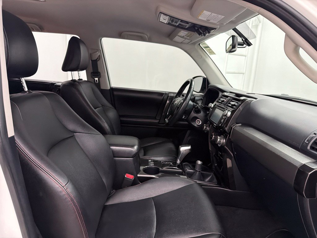 Used 2016 Toyota 4Runner TRD Pro AWD/4WD image 31