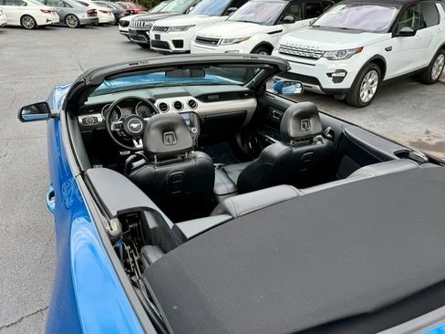 Used 2020 Ford Mustang Premium image 14