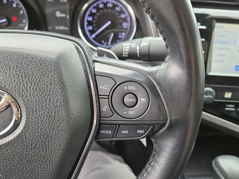 Used 2019 Toyota Camry SE image 30