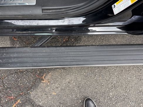 Used 2022 GMC Sierra 1500 Denali w/ Denali Reserve Package image 22