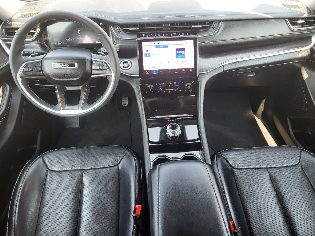 Used 2023 Jeep Grand Cherokee L Limited w/ Luxury Tech Group II RWD image 30