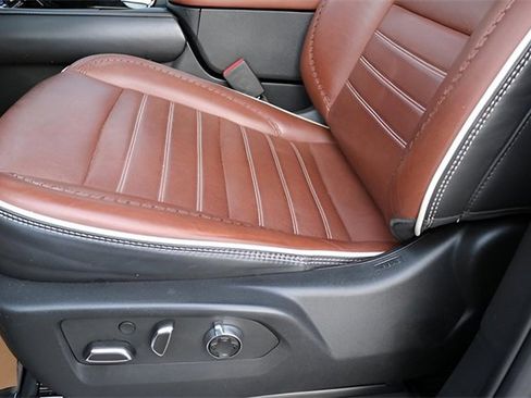 Used 2023 GMC Yukon Denali Ultimate image 14