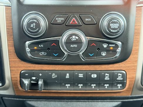 Used 2017 RAM 2500 Laramie w/ Sport Appearance Group AWD/4WD image 21
