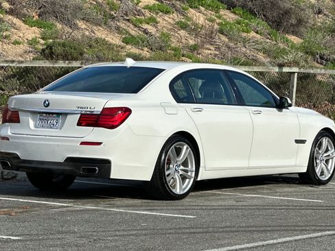 Used 2013 BMW 750Li image 2