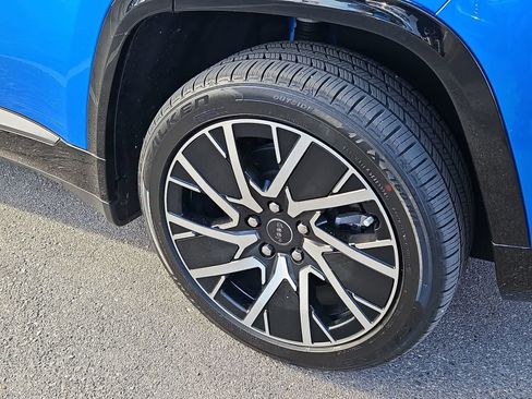 Used 2025 Jeep Wagoneer S Limited image 14