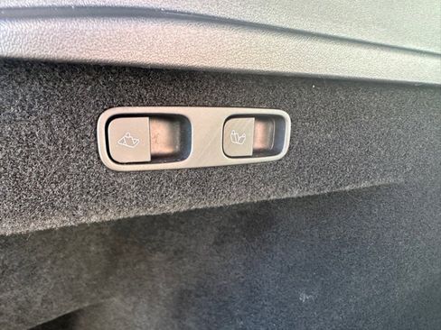 Used 2023 Tesla Model Y Long Range image 57