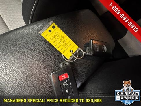 Used 2018 Toyota RAV4 XLE image 27