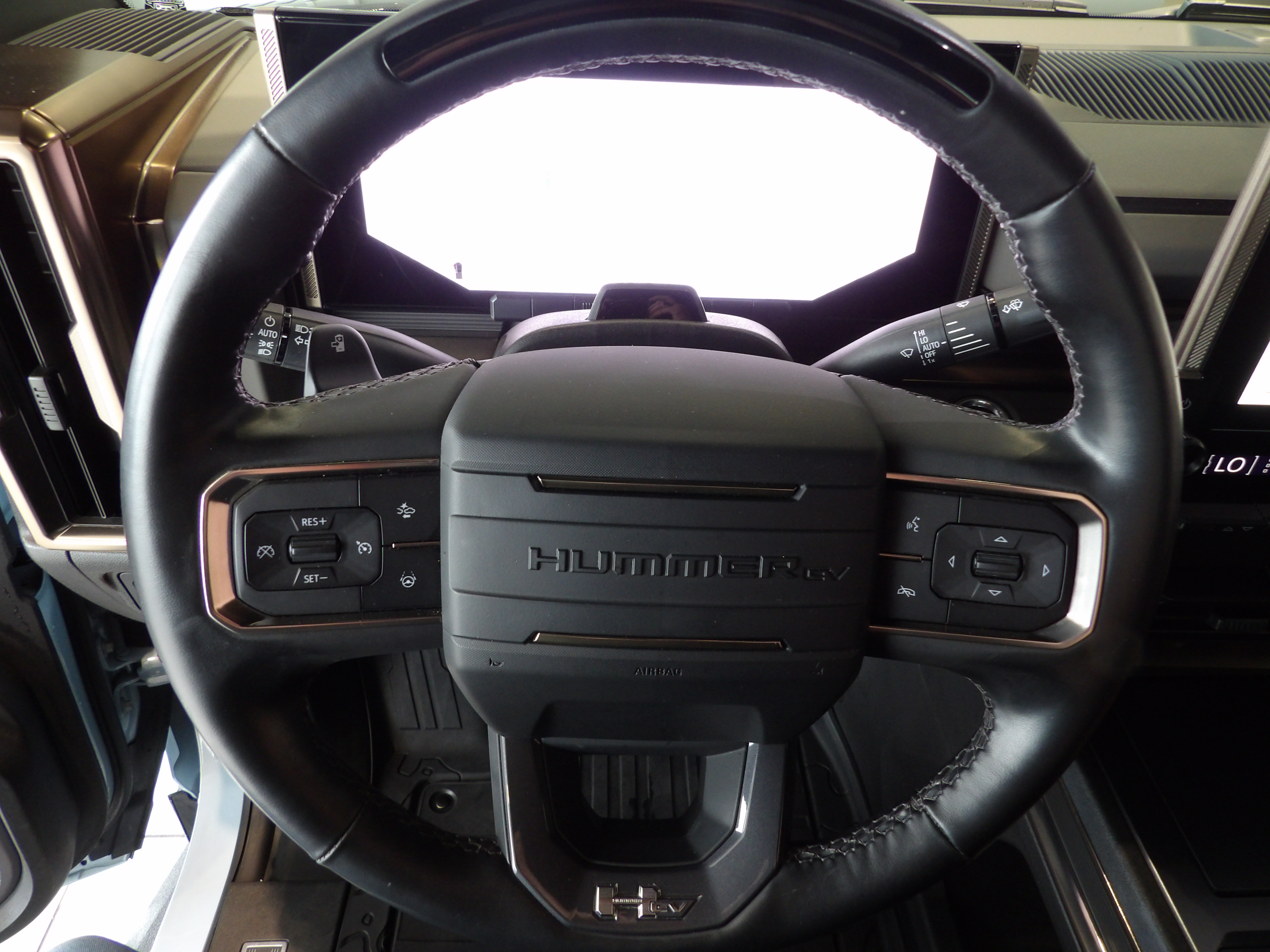 Used 2025 GMC Hummer EV 2X AWD/4WD image 11