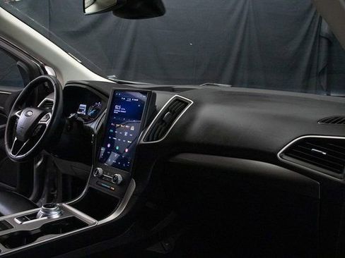 Used 2024 Ford Edge SEL image 15