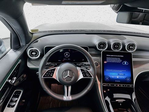 Certified 2026 Mercedes-Benz GLC 300 4MATIC image 24