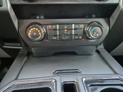Used 2020 Ford F150 XLT w/ Equipment Group 301A Mid RWD image 29