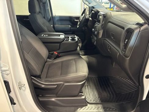 Used 2024 Chevrolet Silverado 2500 Custom w/ Custom Value Package AWD/4WD image 37