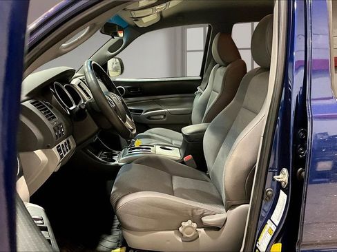 Used 2015 Toyota Tacoma 4x4 Double Cab w/ TRD Off-Road Package image 22