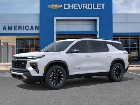 New 2026 Chevrolet Traverse Z71 w/ Driver Confidence Package AWD/4WD image 3