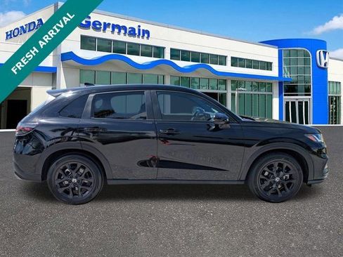 Used 2025 Honda HR-V Sport image 4