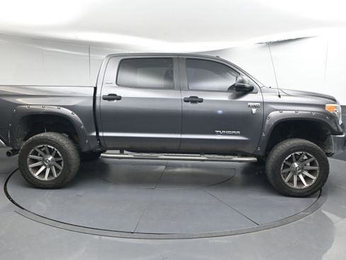 Used 2014 Toyota Tundra SR5 image 9