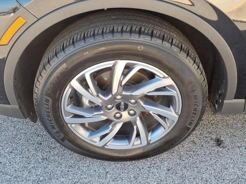 Certified 2024 Lincoln Corsair AWD image 10
