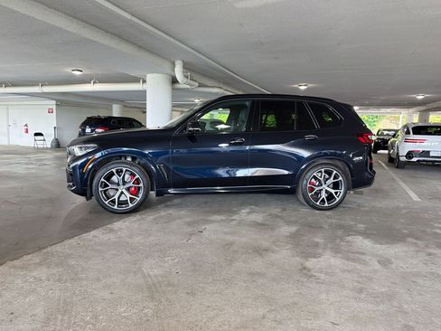 Used 2021 BMW X5 sDrive40i w/ M Sport Package image 2