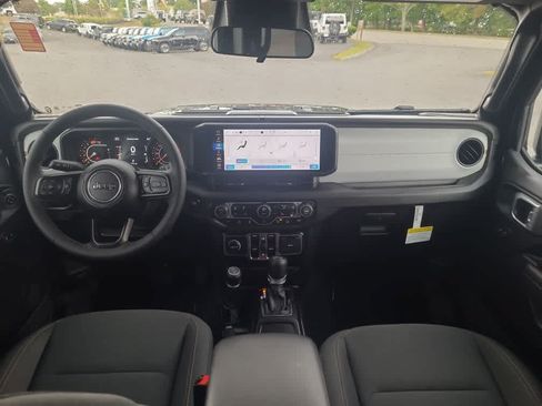 Used 2026 Jeep Wrangler Unlimited Sport AWD/4WD image 9