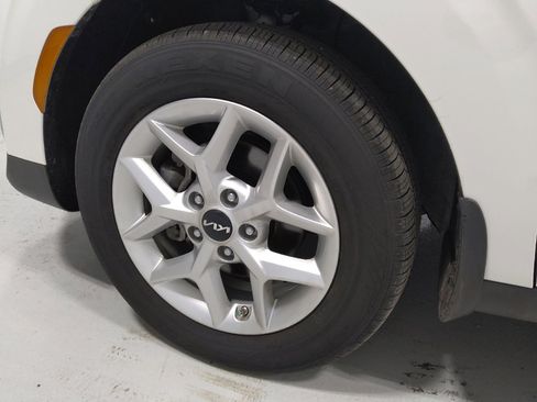 Used 2025 Kia Soul S image 31