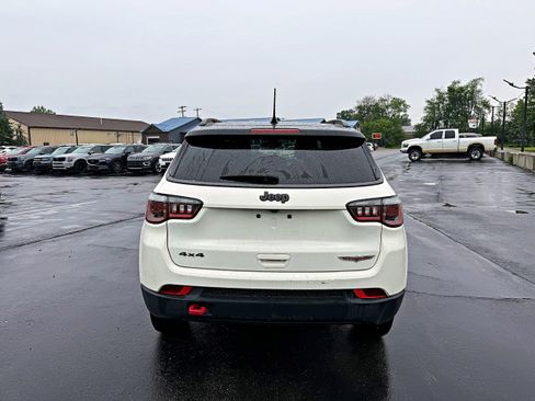 Used 2019 Jeep Compass Trailhawk AWD/4WD image 8