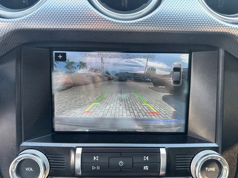 Used 2018 Ford Mustang GT image 18