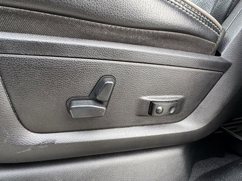 Used 2020 RAM 2500 Laramie image 18