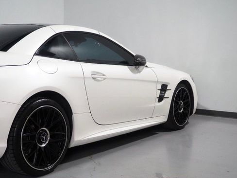 Used 2017 Mercedes-Benz SL 550 image 52