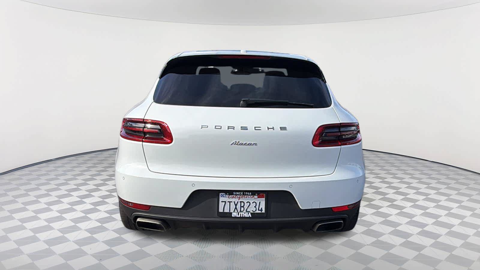Used 2017 Porsche Macan AWD/4WD image 6