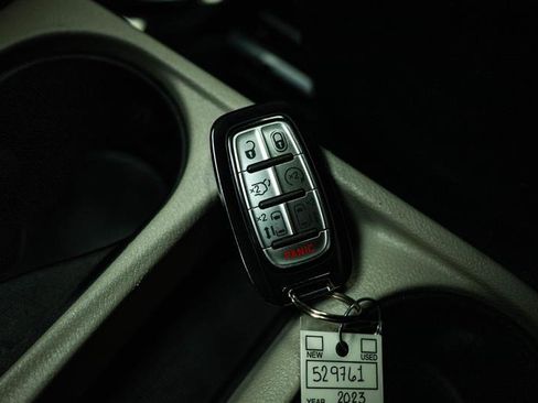 Used 2023 Chrysler Voyager LX FWD image 21