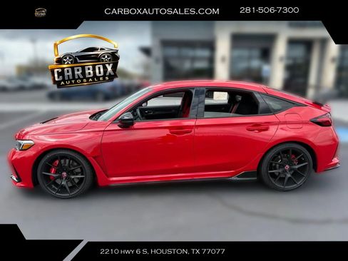 Used 2025 Honda Civic Type R image 2