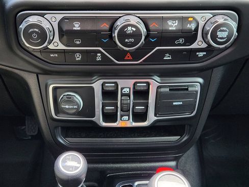 Used 2020 Jeep Gladiator Sport w/ Quick Order Package 24S AWD/4WD image 21
