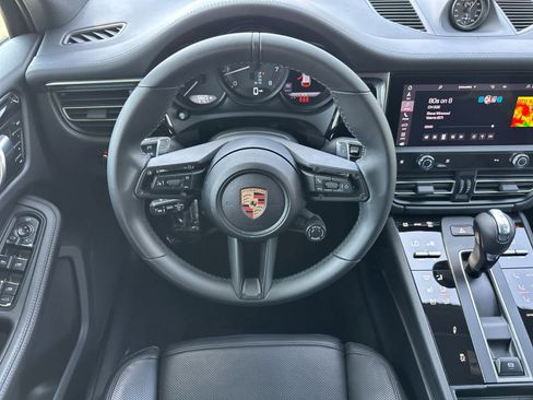 Certified 2025 Porsche Macan Turbo AWD/4WD image 15