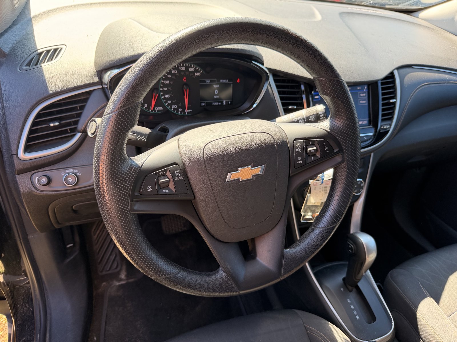 Used 2020 Chevrolet Trax LT FWD image 15