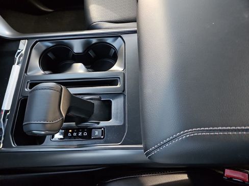 New 2026 Ford F150 Lariat w/ Equipment Group 501A Mid image 28