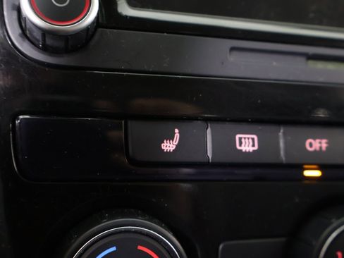 Used 2013 Volkswagen Passat 2.5 SE image 42