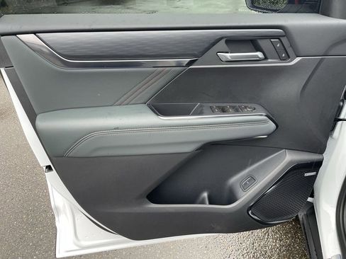 New 2026 GMC Acadia AT4 w/ Super Cruise Package image 22