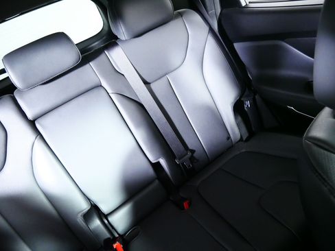 Used 2023 Hyundai Santa Fe SEL w/ Premium Package AWD/4WD image 14