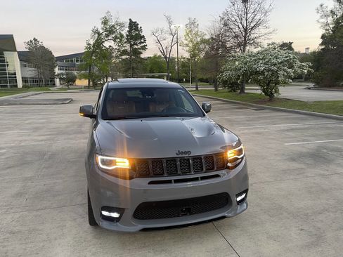 Used 2021 Jeep Grand Cherokee SRT w/ Trailer Tow Group IV image 28