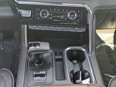 Used 2023 GMC Sierra 1500 Denali w/ Denali Reserve Package image 19