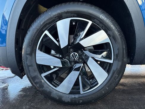 New 2025 Volkswagen Atlas Cross Sport SE image 27
