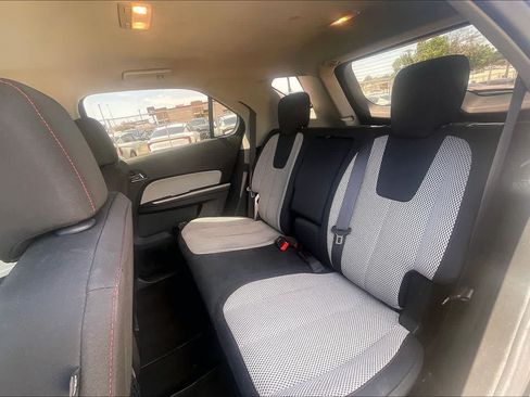 Used 2017 Chevrolet Equinox LS FWD image 27