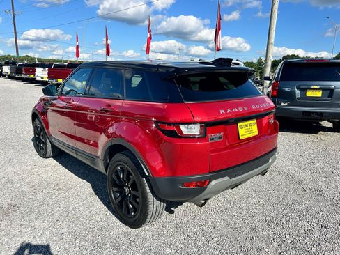 Used 2019 Land Rover Range Rover Evoque SE AWD/4WD image 18