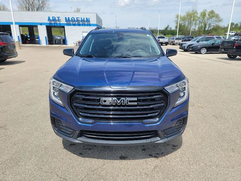 Used 2023 GMC Terrain SLE w/ Driver Convenience Package AWD/4WD image 13