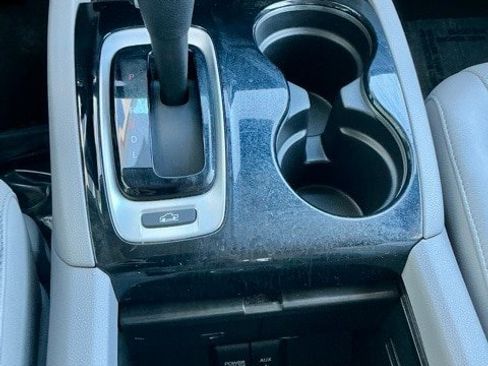 Used 2018 Honda Ridgeline RTL-E image 22