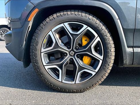 Used 2022 Rivian R1T Launch Edition AWD/4WD image 2